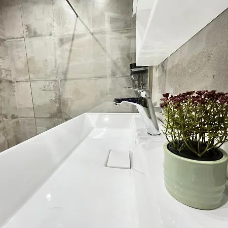 Flat 86 - Explore The Heart Of Tirana